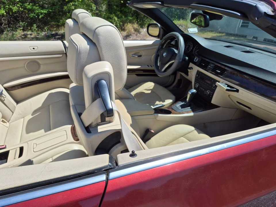2011 BMW E93 3 Series Convertible - Image 3 of 14