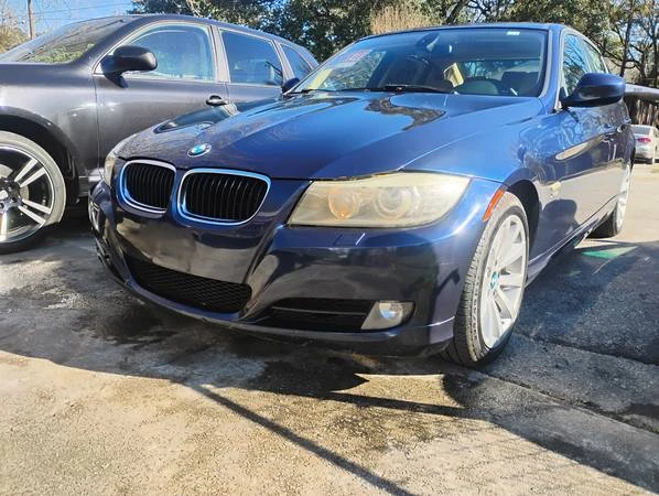 2011 BMW E90 3 Series Sedan - Image 8 of 16