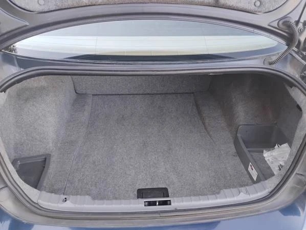 2011 BMW E90 3 Series Sedan - Image 16 of 16