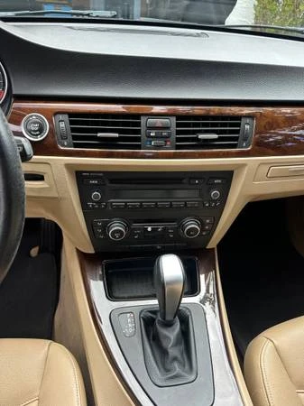 2011 BMW E90 3 Series Sedan - Image 7 of 14