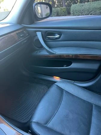 2011 BMW E90 3 Series Sedan - Image 12 of 18