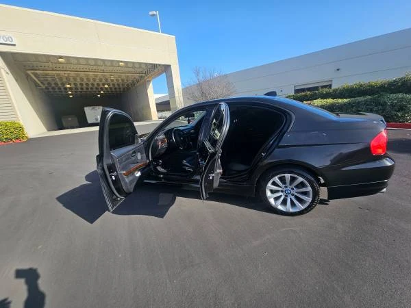 2011 BMW E90 3 Series Sedan - Image 10 of 15