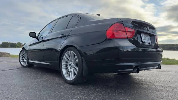 2011 BMW E90 3 Series Sedan - Image 6 of 21