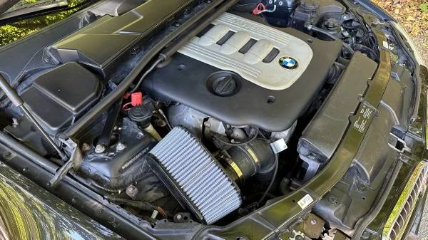 2011 BMW E90 3 Series Sedan - Image 16 of 21
