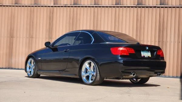 2011 BMW E93 335i Convertible - Image 11 of 21