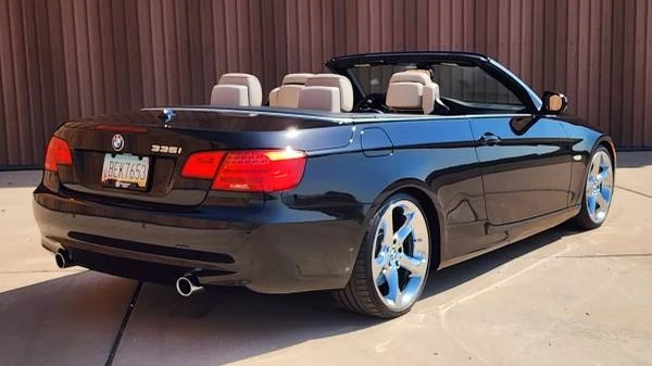 2011 BMW E93 335i Convertible - Image 18 of 21
