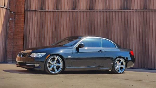 2011 BMW E93 335i Convertible - Image 2 of 21