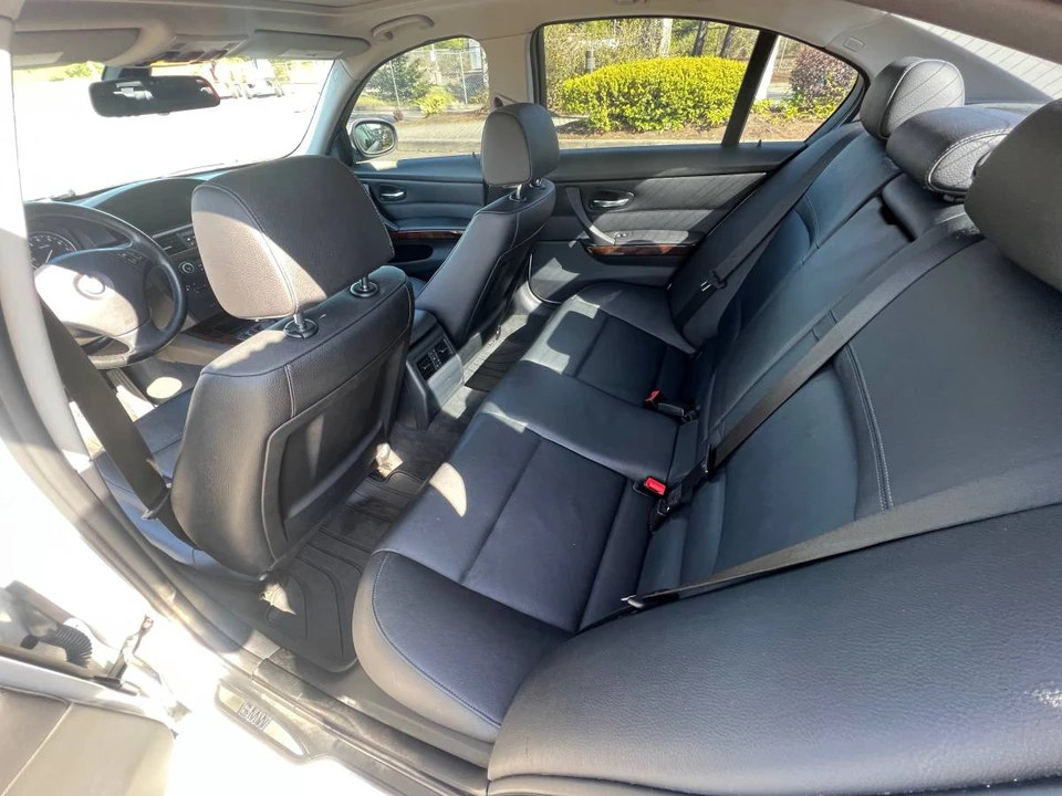 2011 BMW E90 335i Sedan - Image 10 of 23