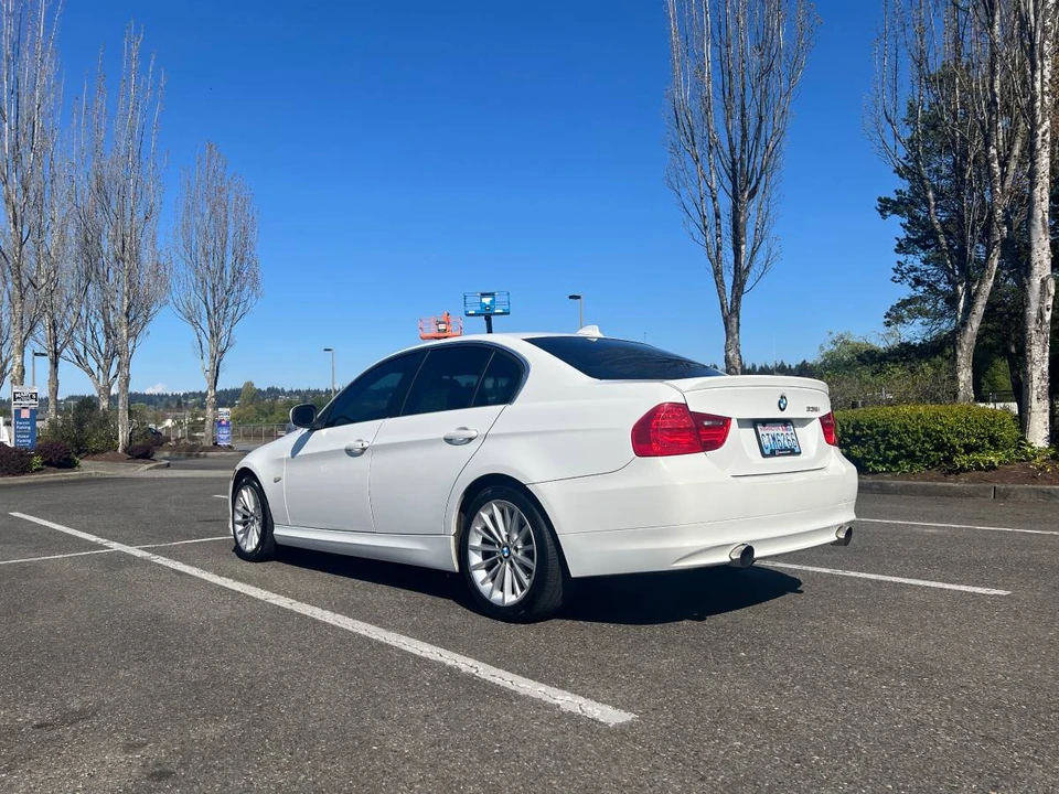 2011 BMW E90 335i Sedan - Image 6 of 23
