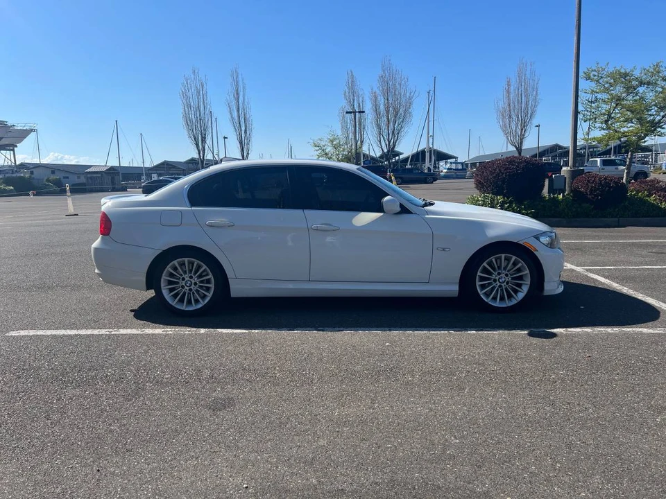2011 BMW E90 335i Sedan - Image 4 of 23