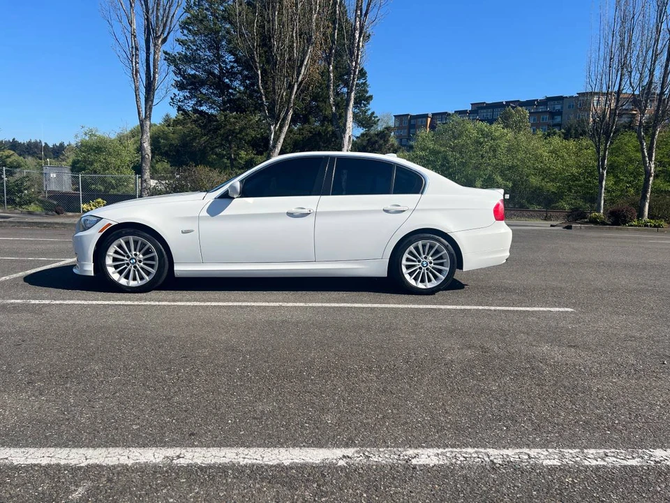 2011 BMW E90 335i Sedan - Image 7 of 23