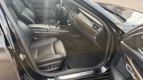 2011 BMW Alpina B7 - Image 17 of 21
