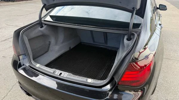 2011 BMW Alpina B7 - Image 10 of 21