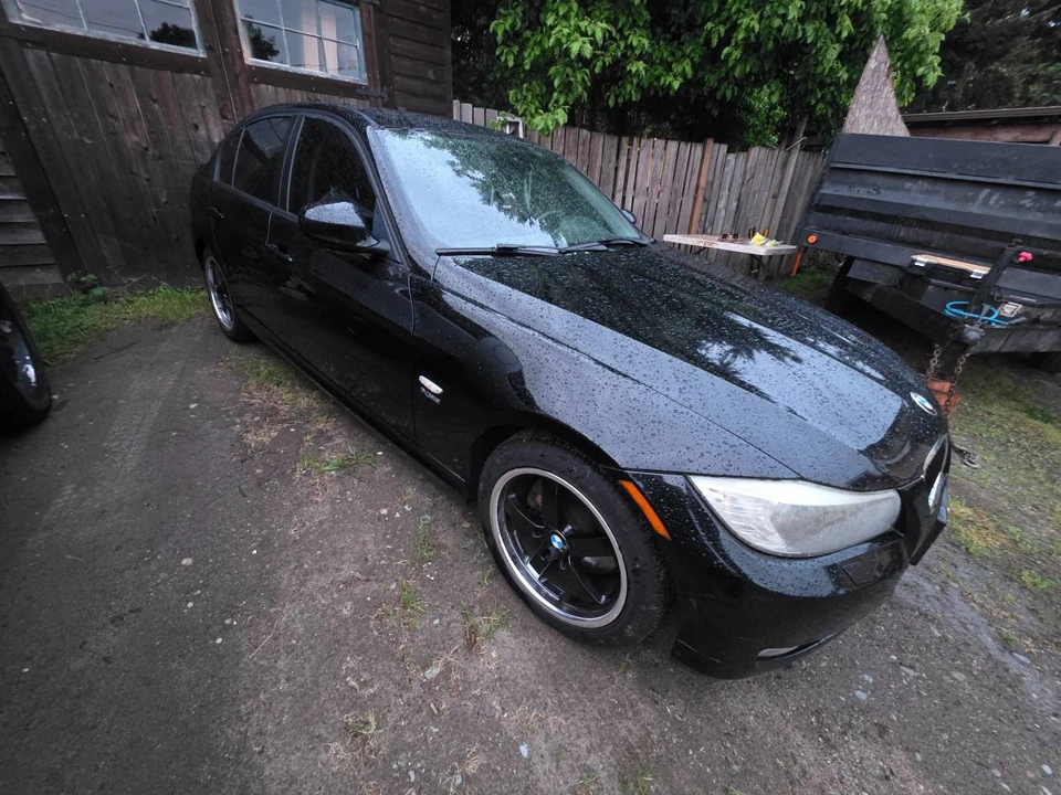 2011 BMW E90 3 Series Sedan - Image 3 of 7