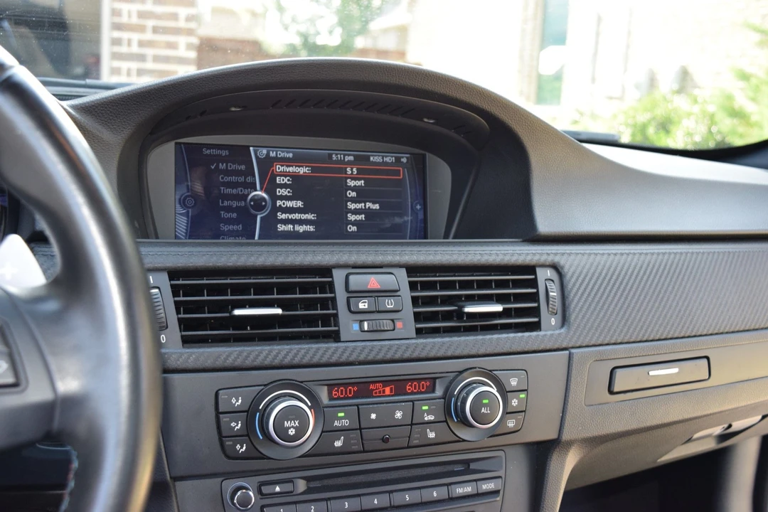 2011 BMW E92 M3 Coupe - Image 9 of 23