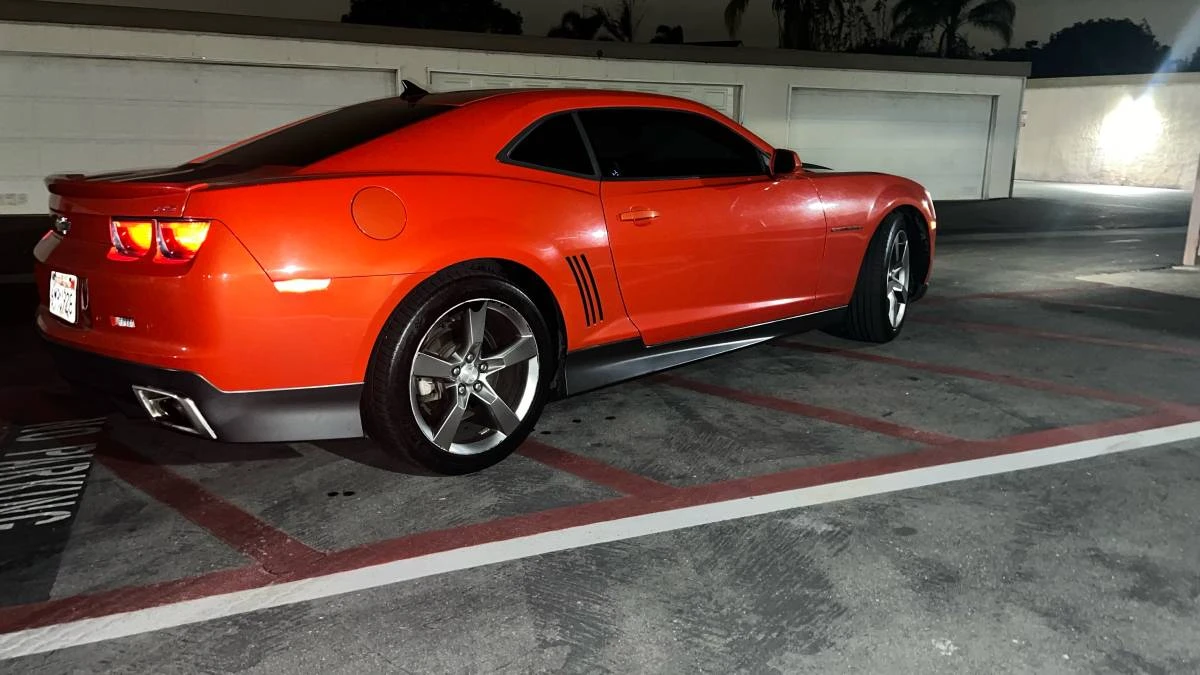 2011 Chevrolet Camaro 5th Gen - Image 2 of 9