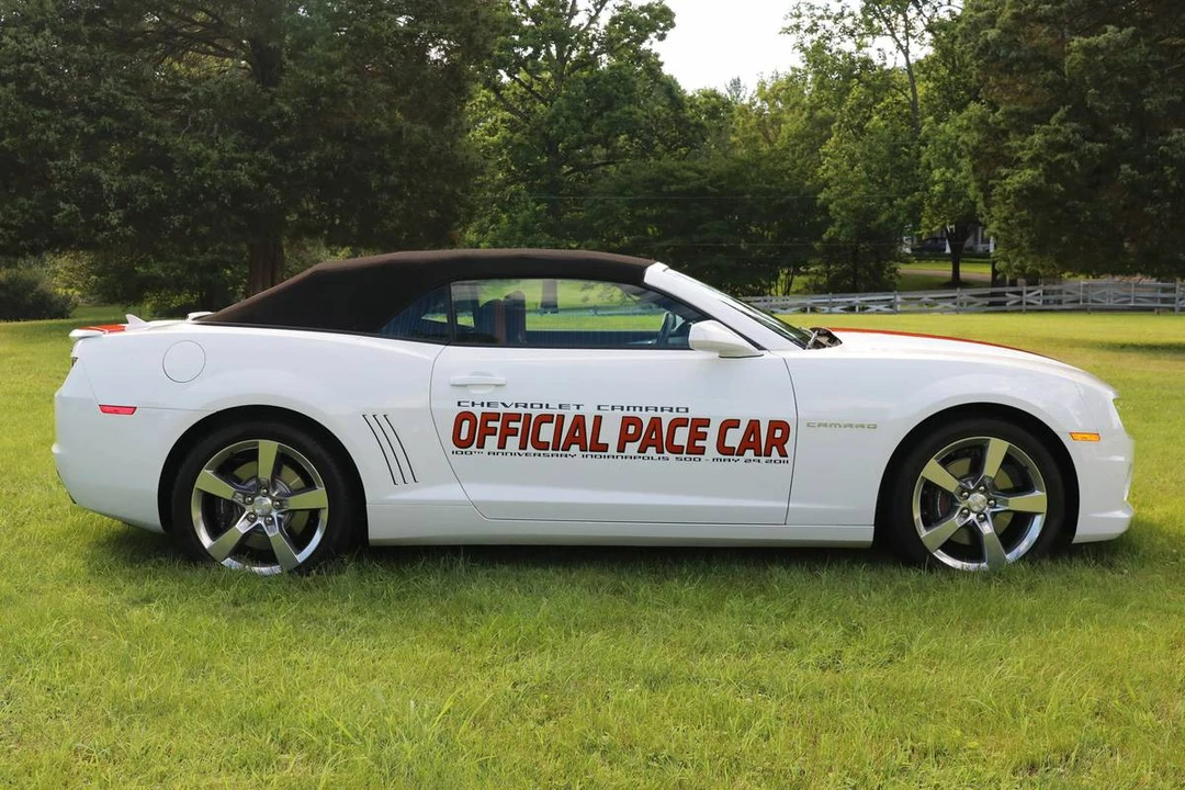 2011 Chevrolet Camaro SS 5th Gen - Image 3 of 13