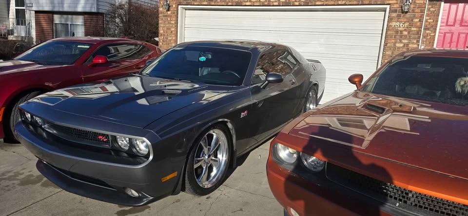 2011 Dodge Challenger 3rd Gen - Image 3 of 4
