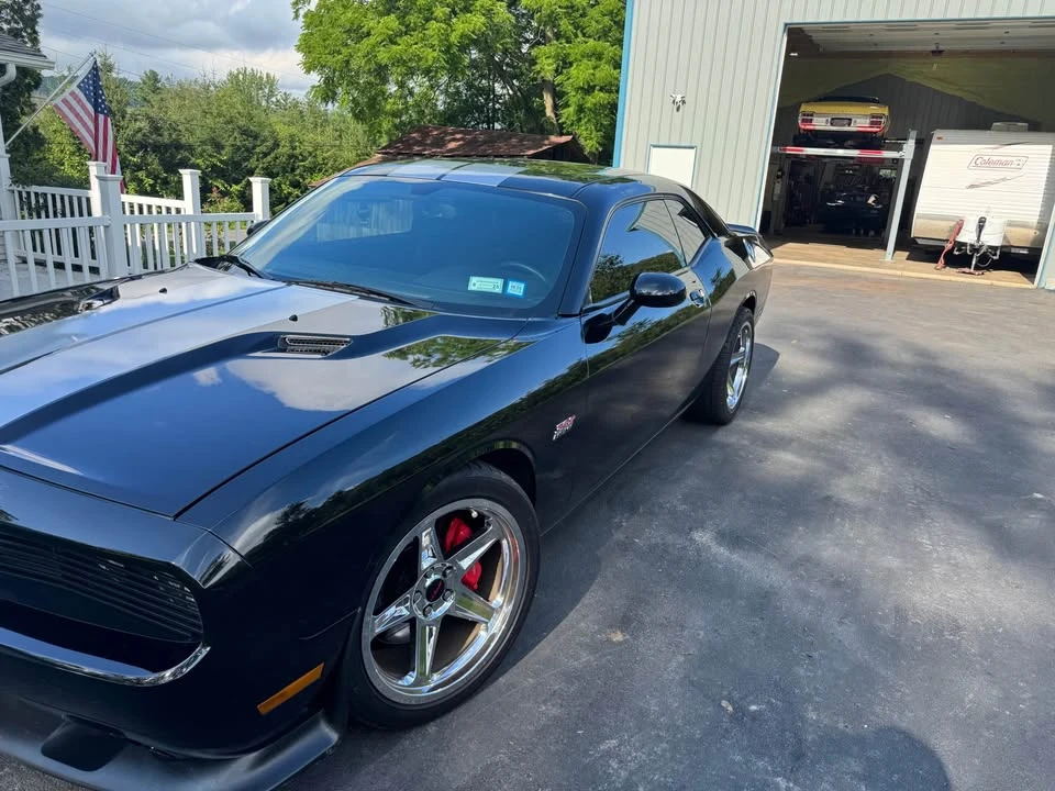 2011 Dodge Challenger SRT8 & 392 3rd Gen - Image 4 of 9