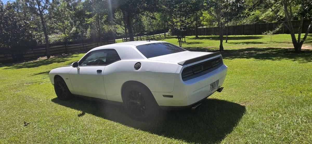 2011 Dodge Challenger 3rd Gen - Image 3 of 8