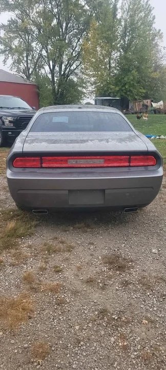 2011 Dodge Challenger 3rd Gen - Image 4 of 10