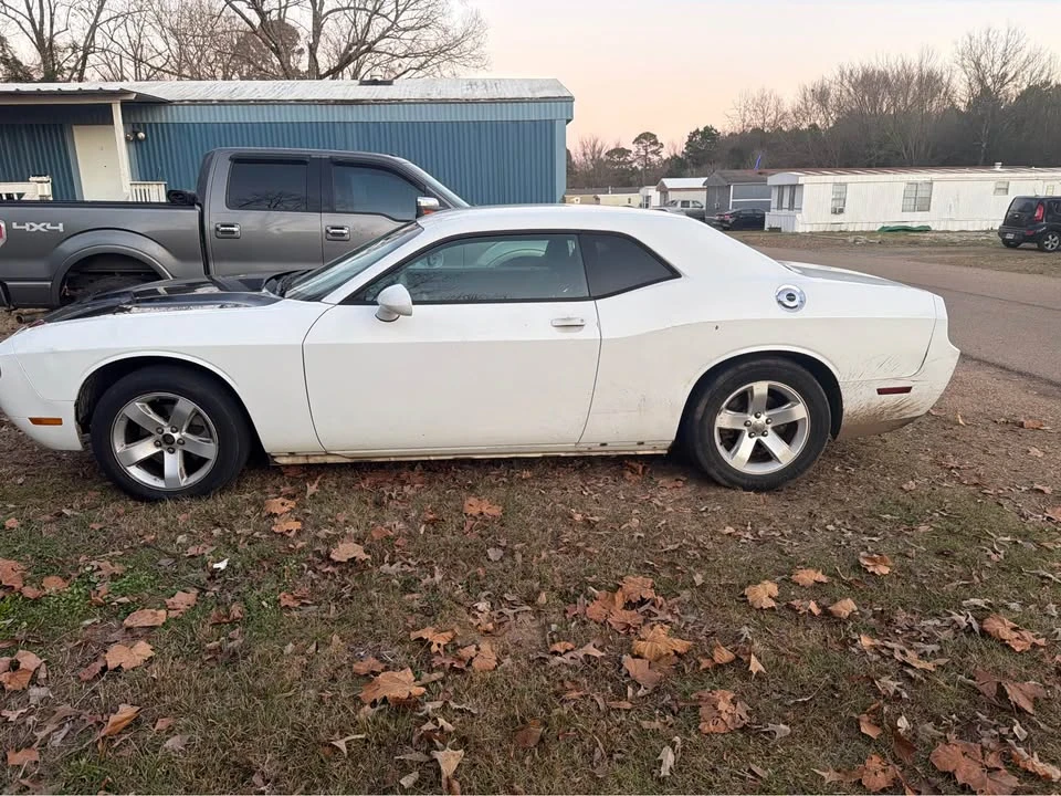 2011 Dodge Challenger 3rd Gen - Image 4 of 6