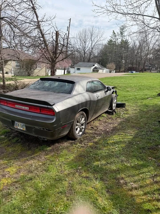 2011 Dodge Challenger 3rd Gen - Image 2 of 6