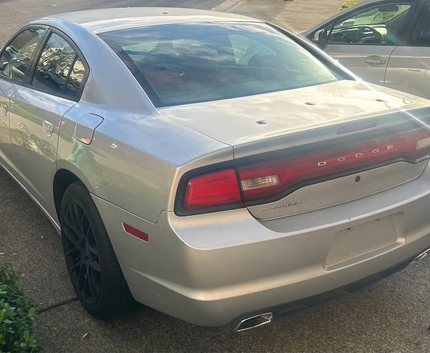 2011 Dodge Charger 7th Gen - Image 2 of 3