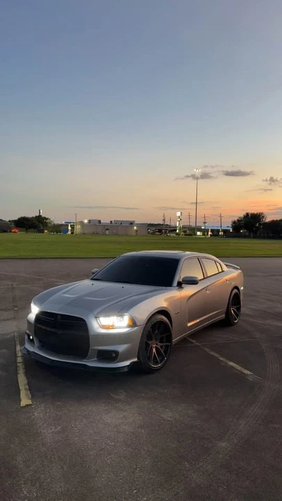 2011 Dodge Charger 6th Gen - Image 2 of 3
