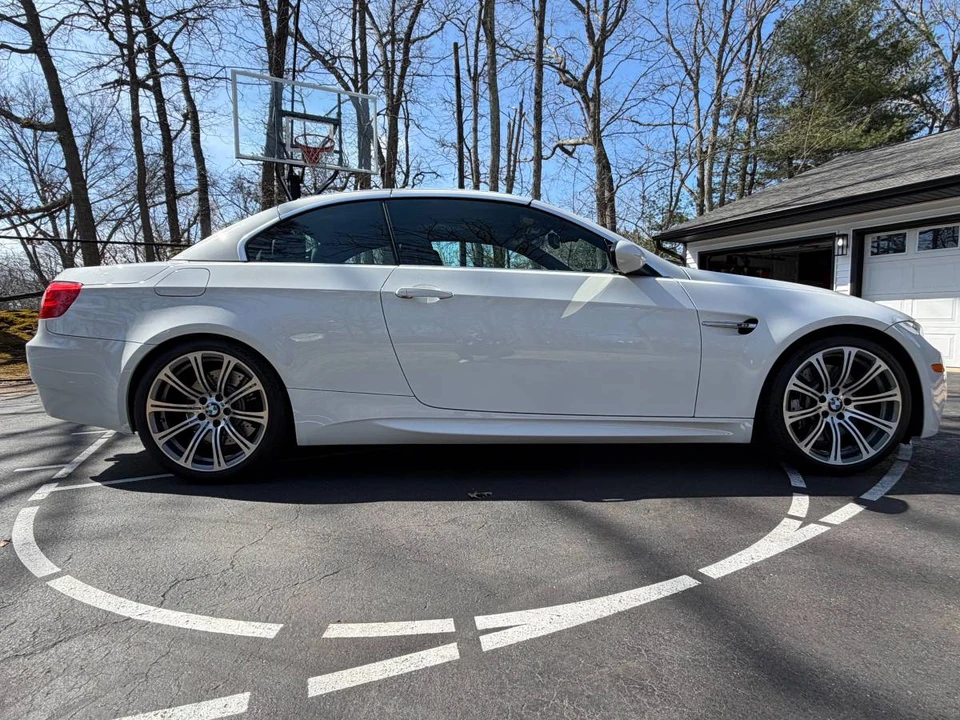 2011 BMW E93 M3 Convertible - Image 2 of 21
