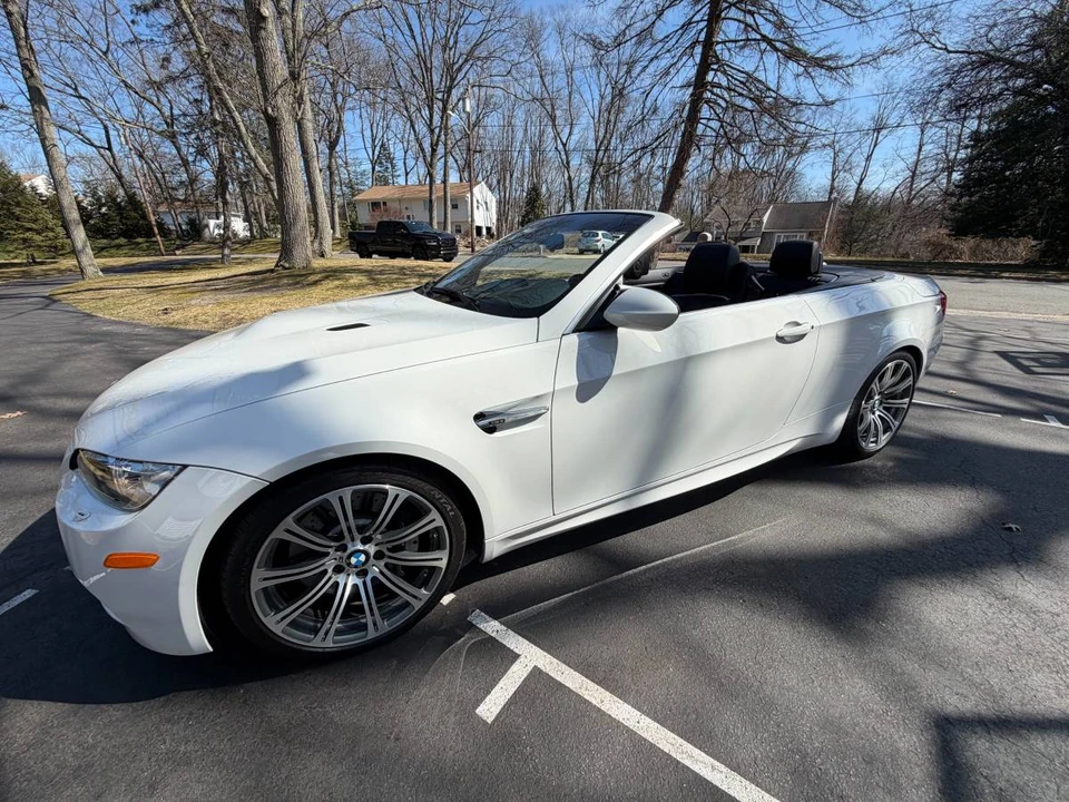 2011 BMW E93 M3 Convertible - Image 8 of 21