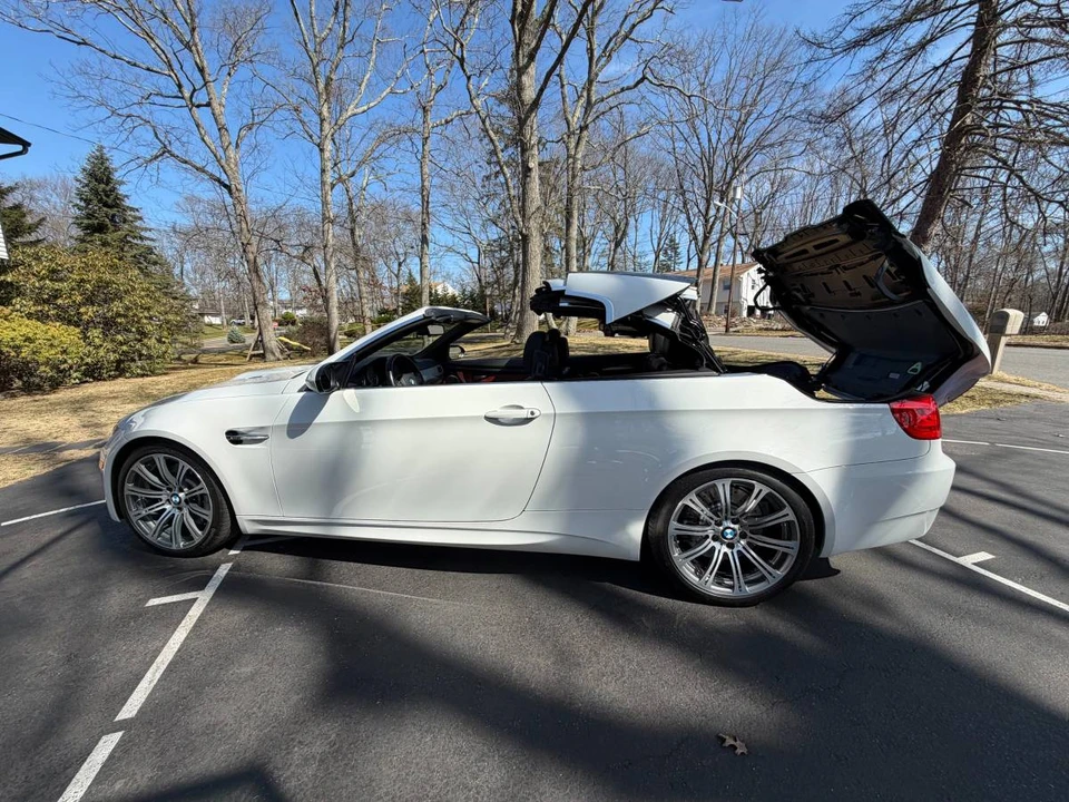 2011 BMW E93 M3 Convertible - Image 5 of 21