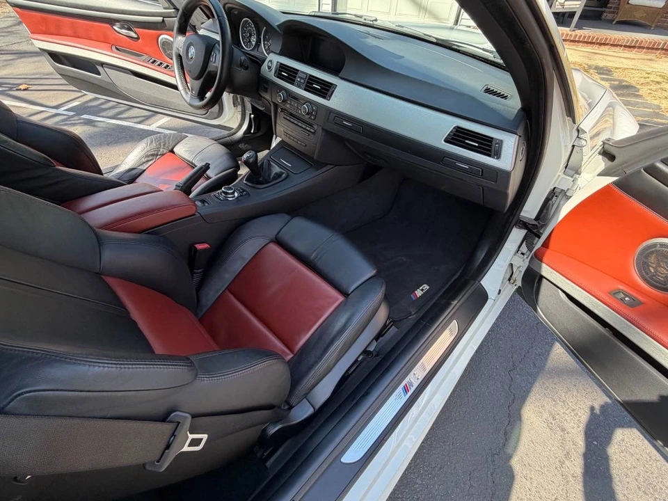 2011 BMW E93 M3 Convertible - Image 12 of 21