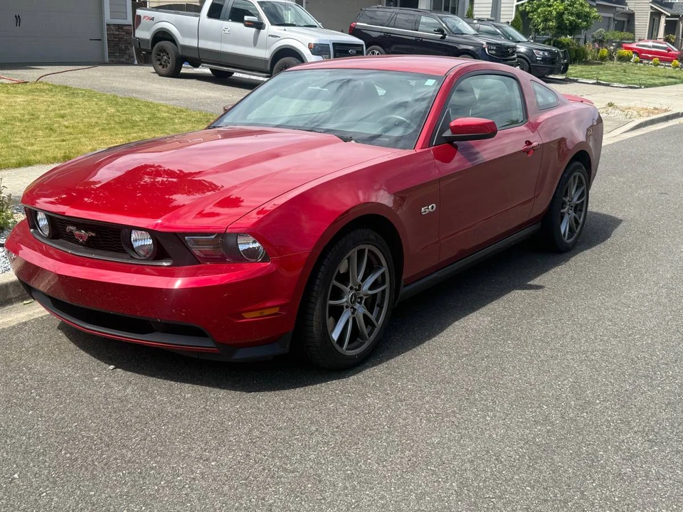 2011 Ford S197 Mustang GT - Image 2 of 10
