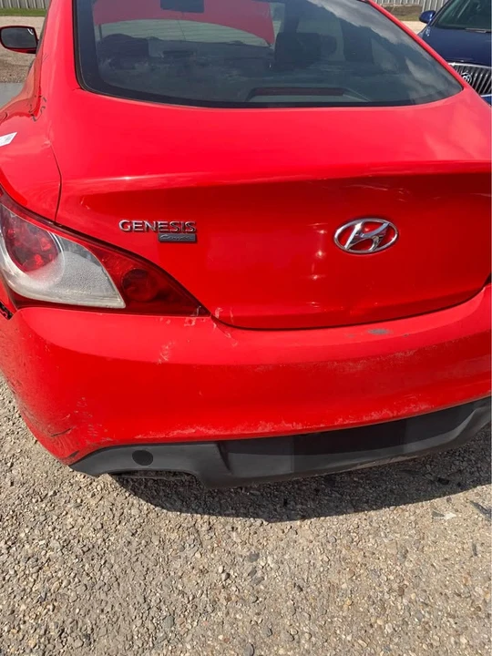 2011 Hyundai Genesis Coupe - Image 4 of 9