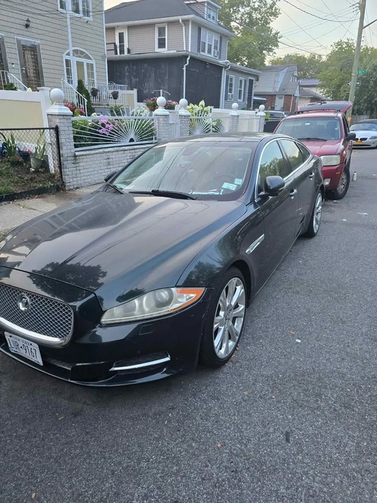2011 Jaguar X351 XJ - Image 2 of 5