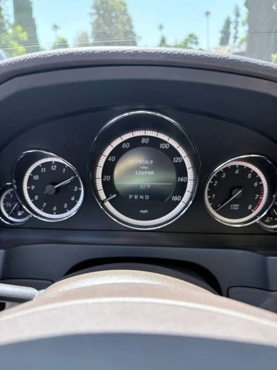 2011 Mercedes-Benz W212 E-Class - Image 5 of 14