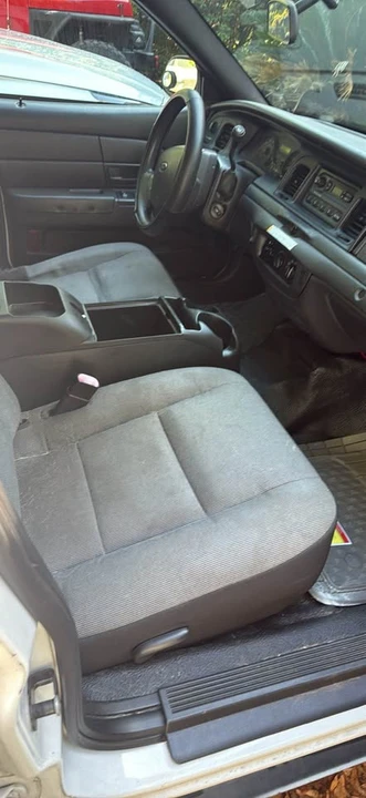 2011 Ford Crown Victoria - Image 5 of 7