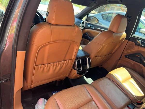 2011 Porsche 958 Cayenne GTS - Image 7 of 7