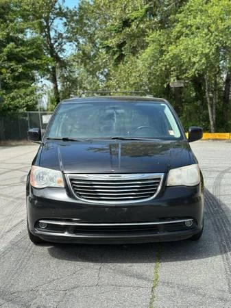 2011 Chrysler Town & Country - Image 13 of 16