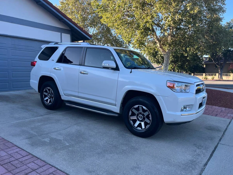 2011 Toyota 4Runner 5th Gen - Image 2 of 13