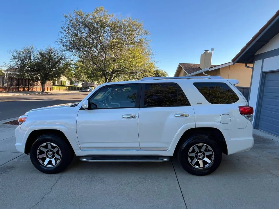 2011 Toyota 4Runner 5th Gen - Image 3 of 13