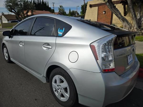 2011 Toyota Prius 3rd Gen - Image 3 of 8