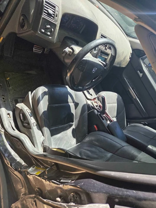 2011 Volvo S40 2nd Gen - Image 3 of 11