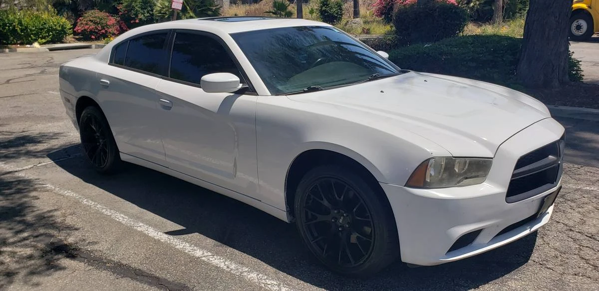 2011 Dodge Charger 7th Gen - Image 3 of 14