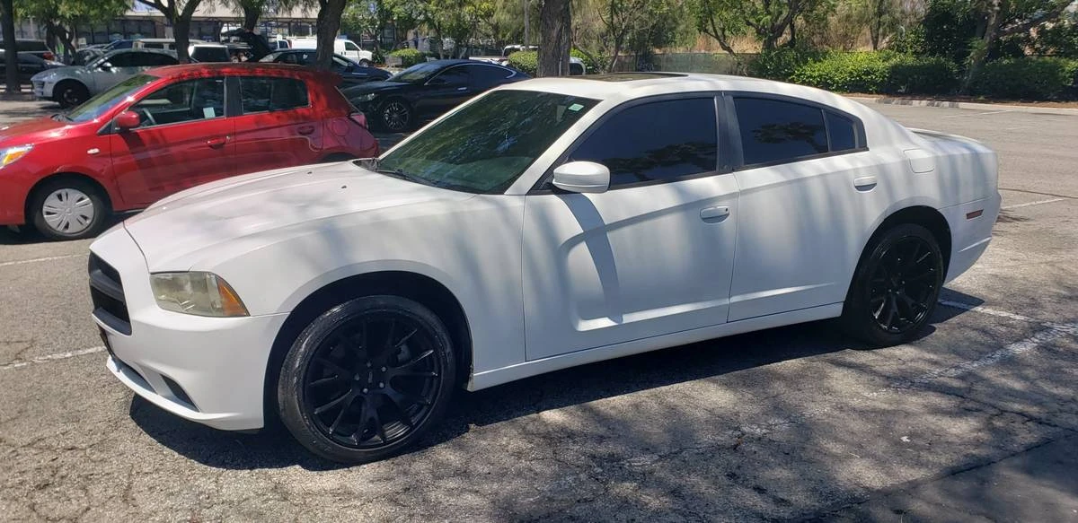 2011 Dodge Charger 7th Gen - Image 7 of 14