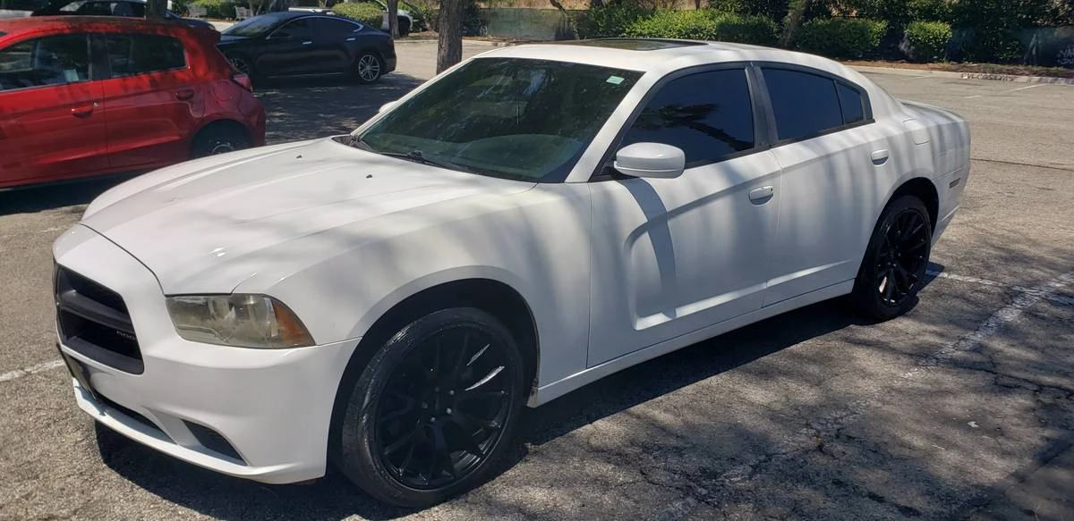 2011 Dodge Charger 7th Gen - Image 8 of 14