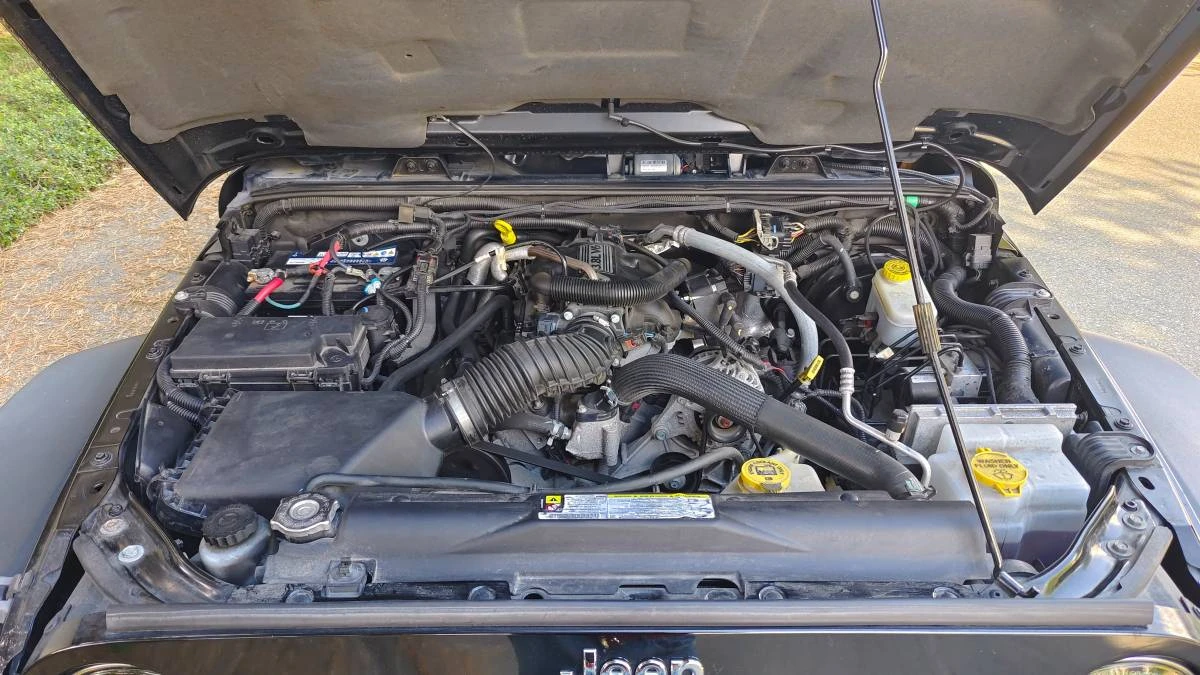 2011 Jeep JK Wrangler - Image 14 of 19