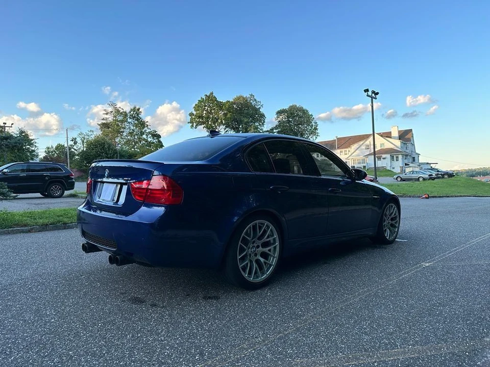 2011 BMW E90 M3 Sedan - Image 4 of 14