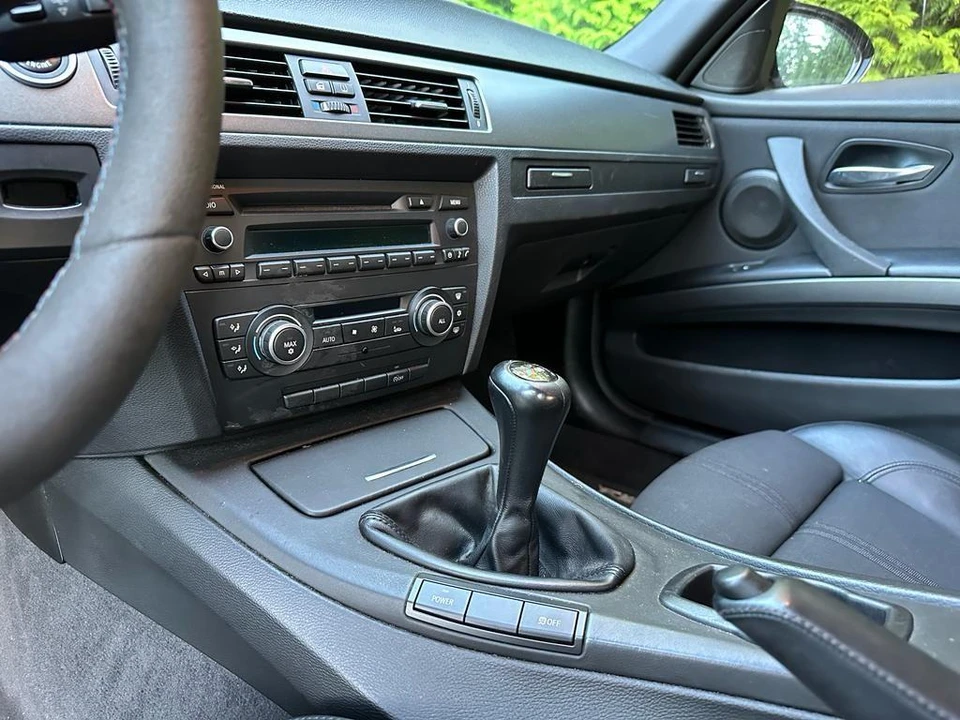 2011 BMW E90 M3 Sedan - Image 11 of 14